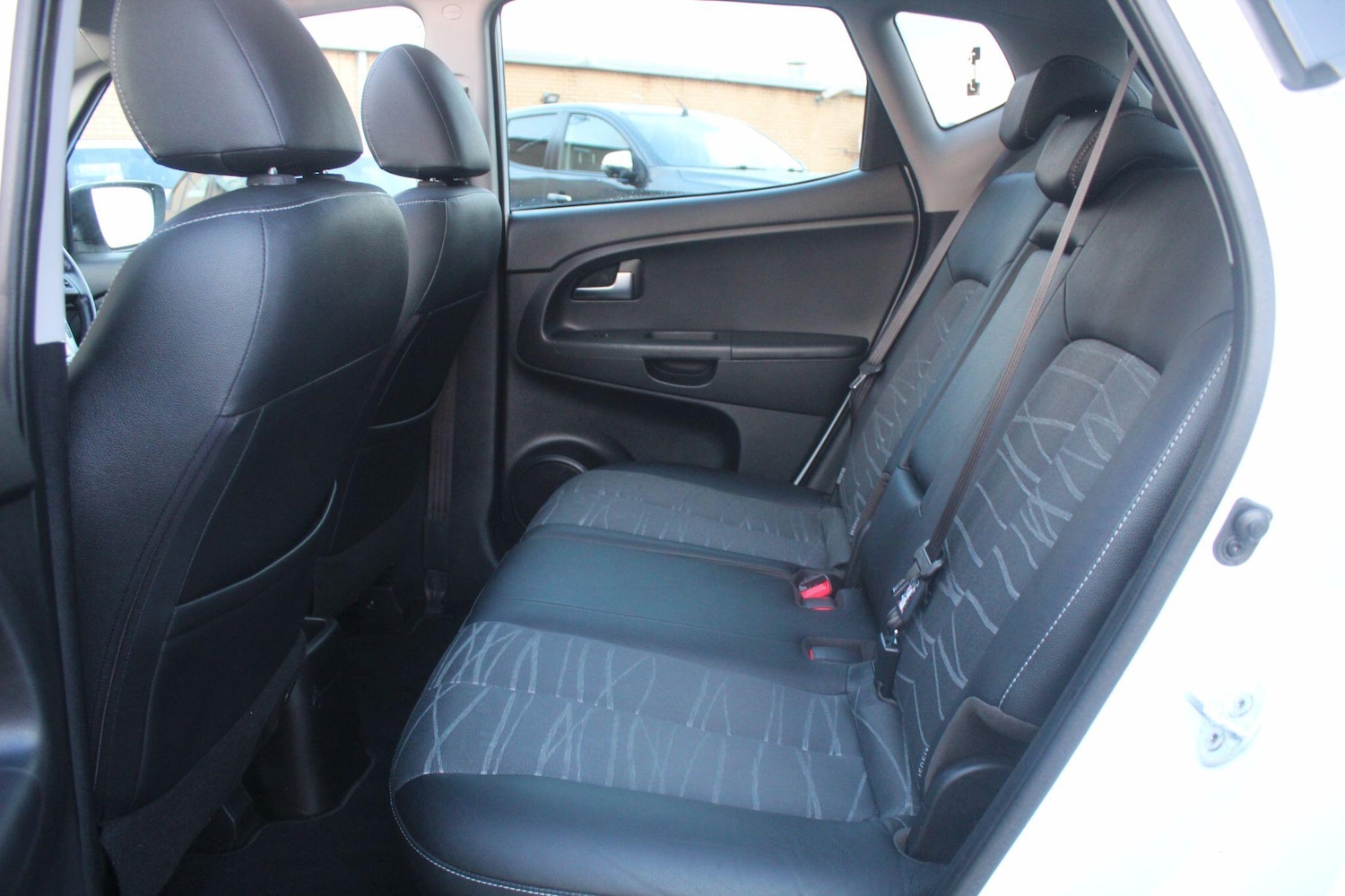 Used Kia Venga 2017 for sale - 77238401: Photo 33