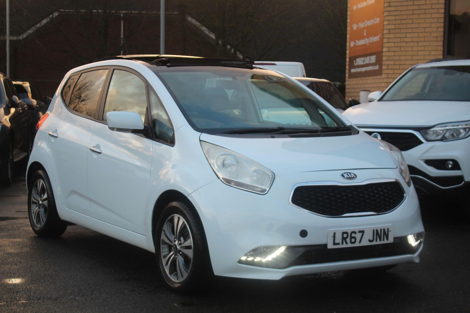 Used Kia Venga 2017 for sale - 77238401: Photo 7