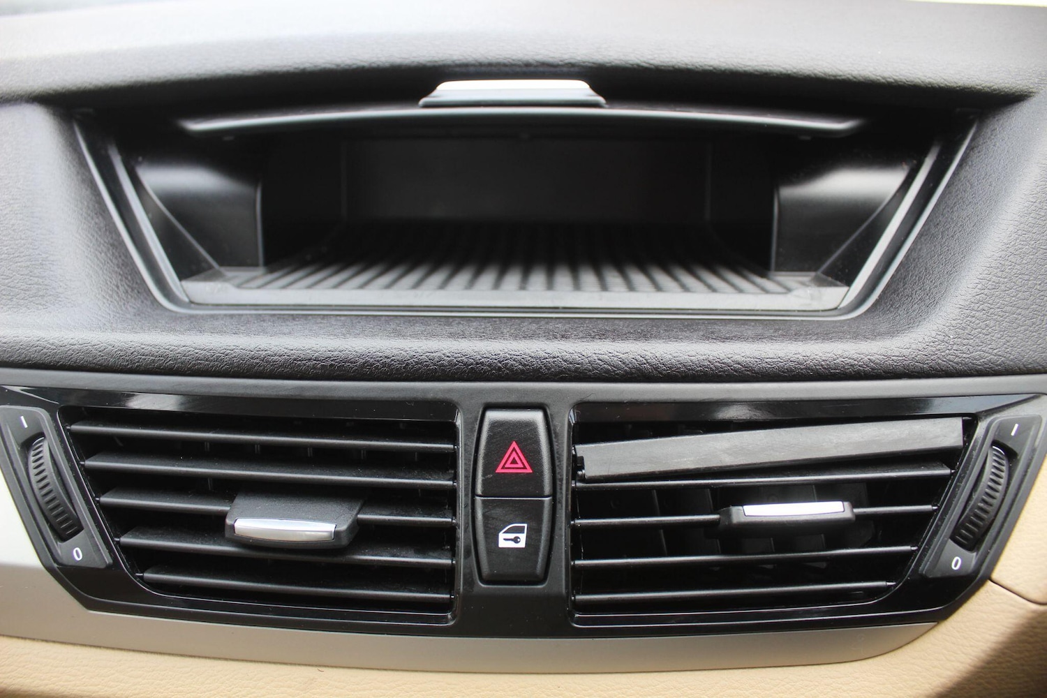 Used BMW X1 2014 for sale - 76633441: Photo 44