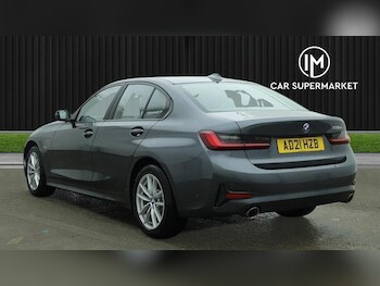 Used BMW 3 Series 2021 for sale - 76001387: Photo