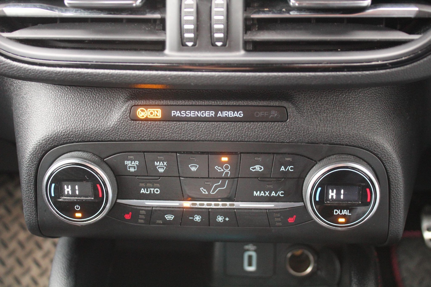Used Ford Focus 2020 for sale - 76360003: Photo 25