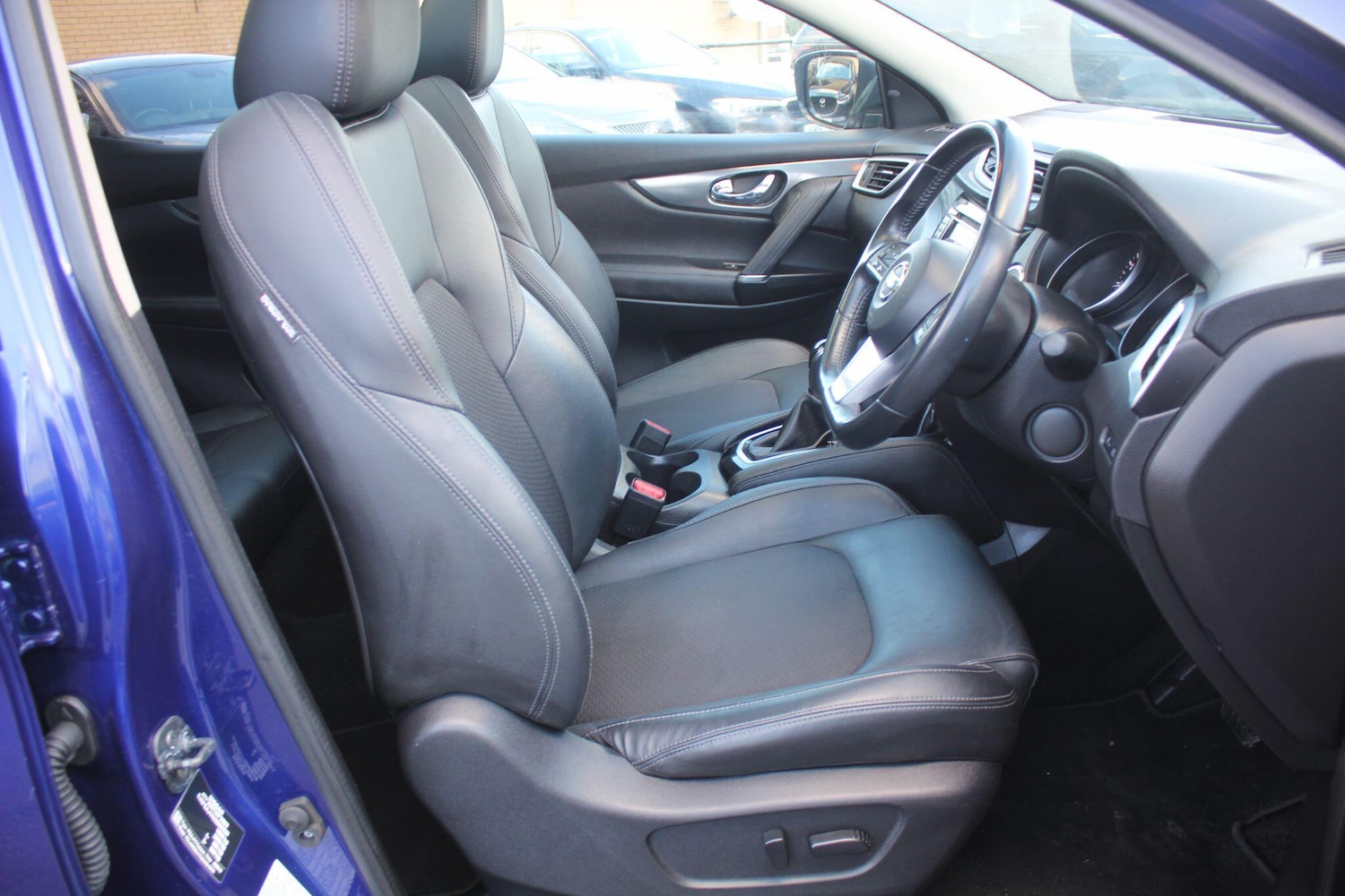 Used Nissan Qashqai 2017 for sale - 76898978: Photo 30