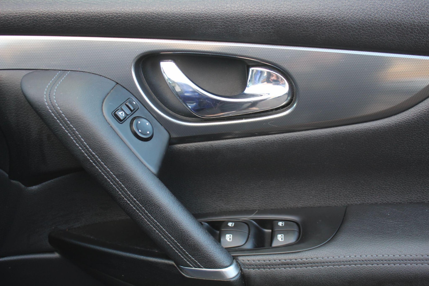 Used Nissan Qashqai 2017 for sale - 76898978: Photo 47