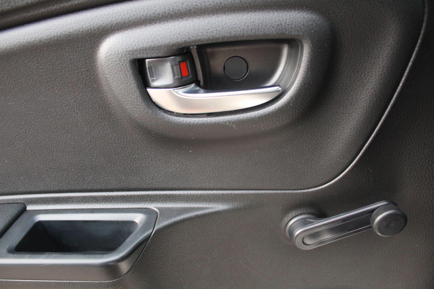 Used Toyota Yaris 2018 for sale - 76936702: Photo 34