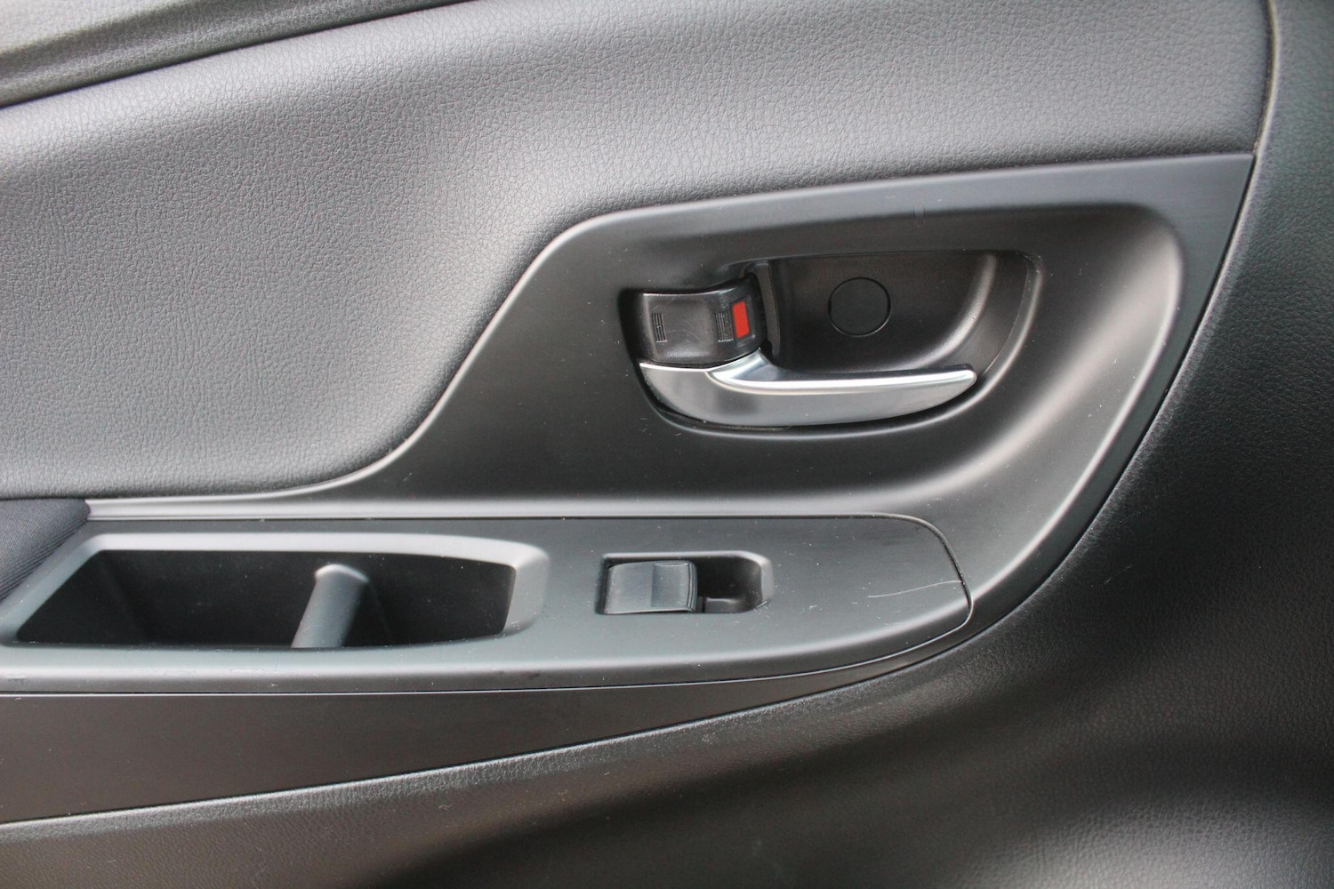 Used Toyota Yaris 2018 for sale - 76936702: Photo 36