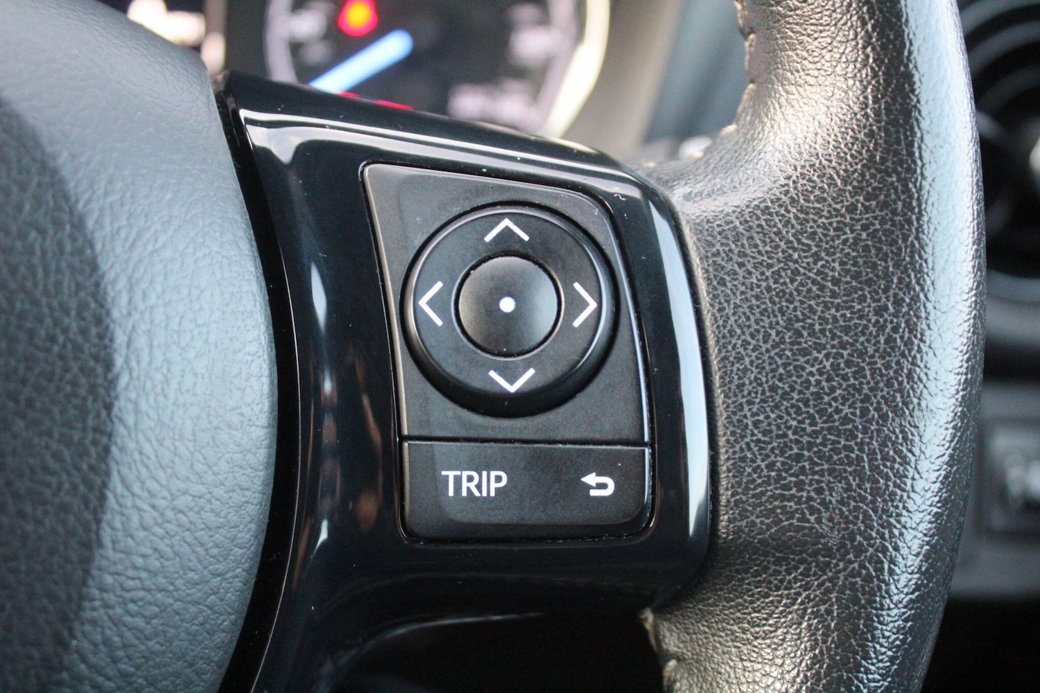 Used Toyota Yaris 2018 for sale - 76936702: Photo 39