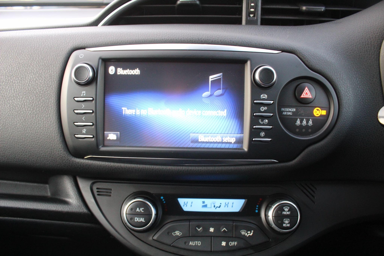 Used Toyota Yaris 2018 for sale - 76936702: Photo 42