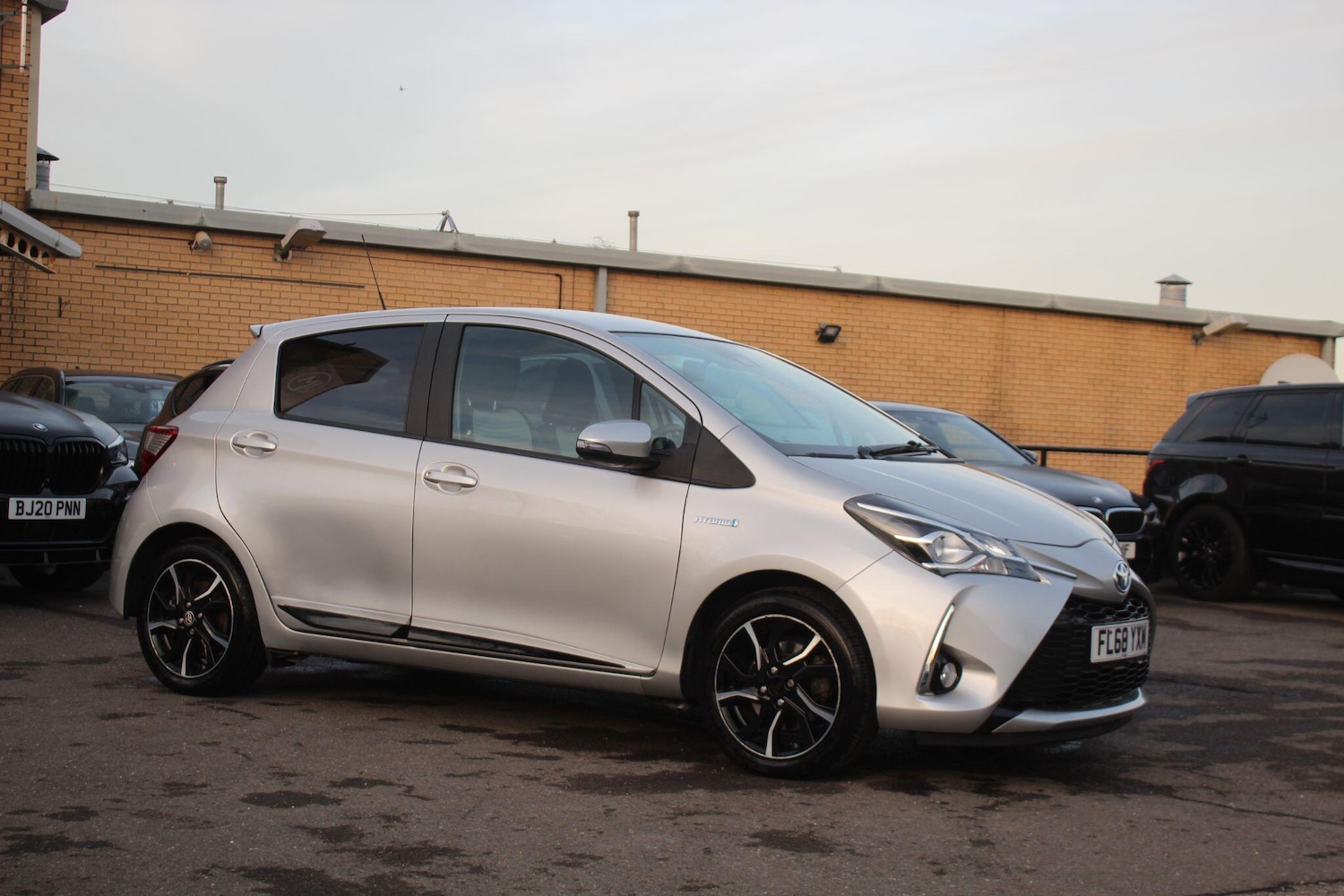 Used Toyota Yaris 2018 for sale - 76936702: Photo 9