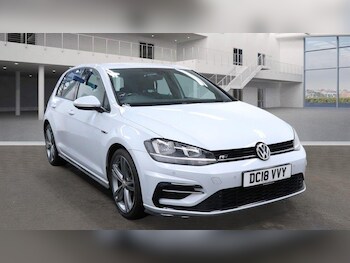 Used Volkswagen Golf 2018 for sale - 77015815: Photo