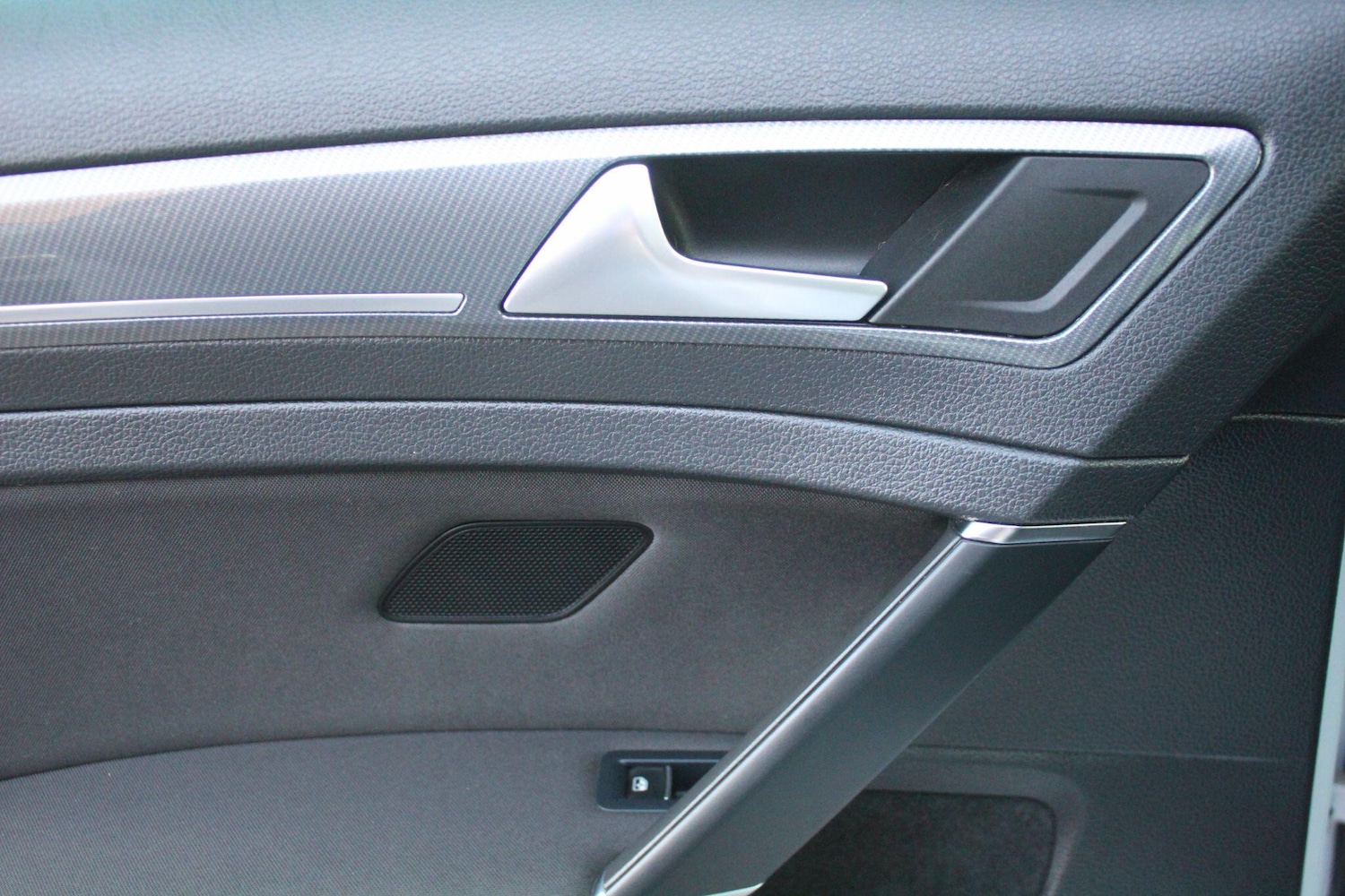 Used Volkswagen Golf 2018 for sale - 77015815: Photo 28