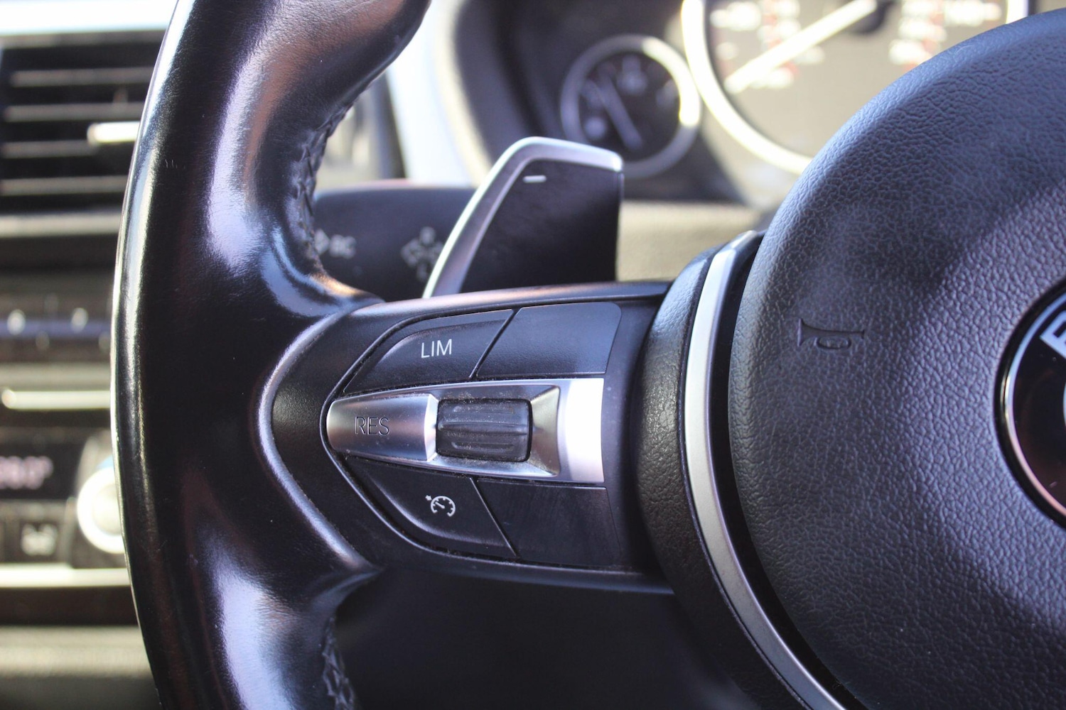 Used BMW 3 Series 2017 for sale - 76839395: Photo 34