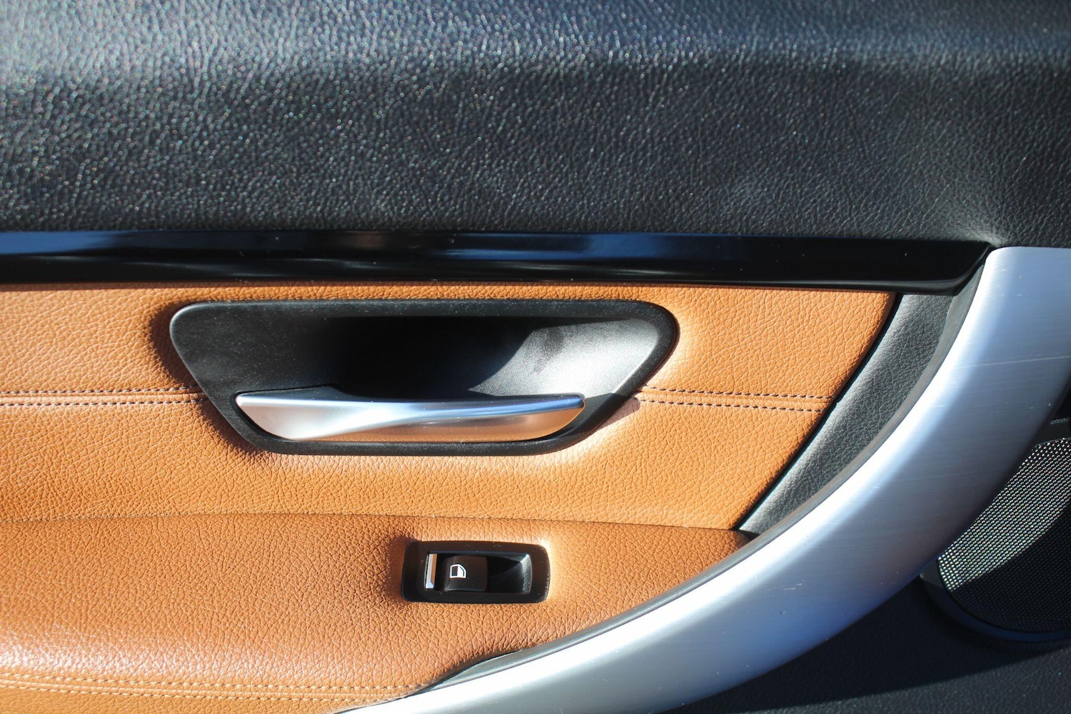 Used BMW 3 Series 2017 for sale - 76839395: Photo 40