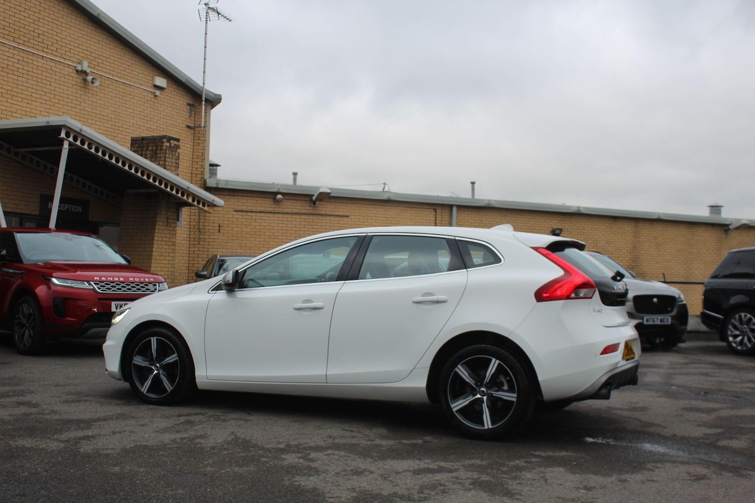 Used Volvo V40 2016 for sale - 76701597: Photo 19