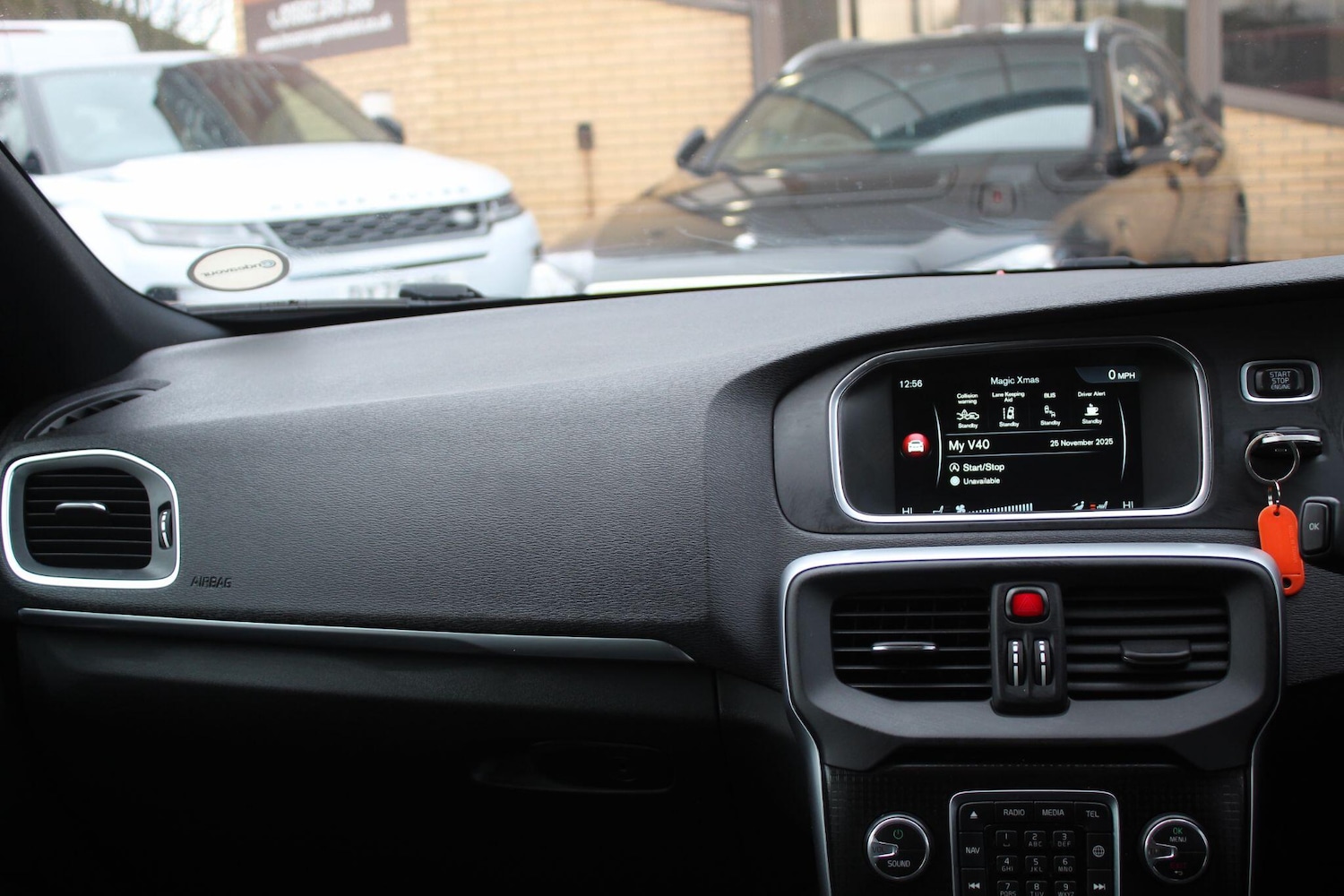 Used Volvo V40 2016 for sale - 76701597: Photo 28