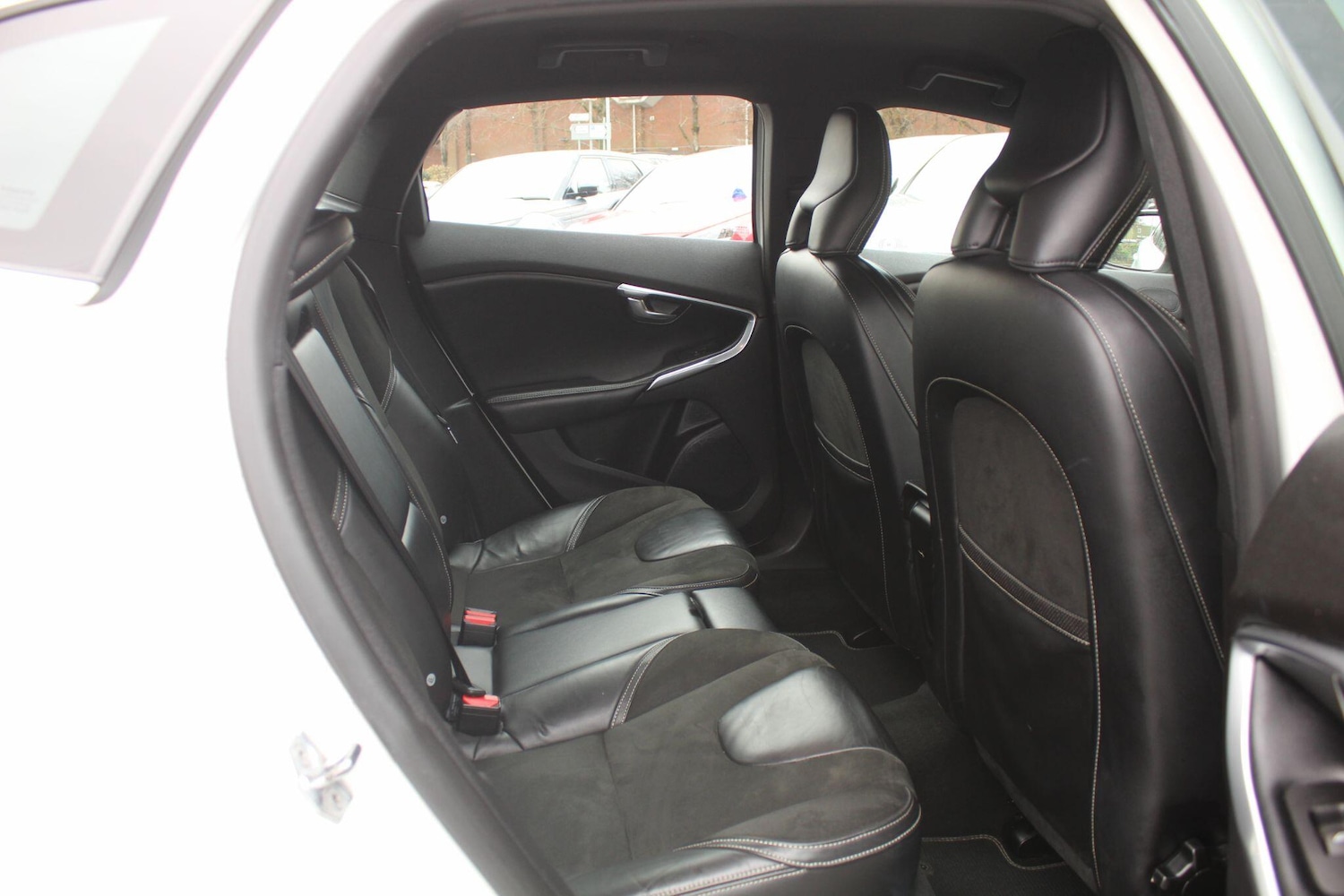 Used Volvo V40 2016 for sale - 76701597: Photo 31