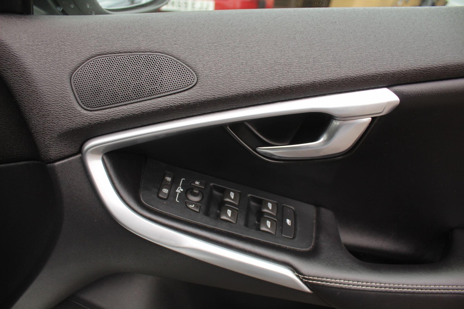 Used Volvo V40 2016 for sale - 76701597: Photo 33