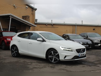 Used Volvo V40 2016 for sale - 76701597: Photo