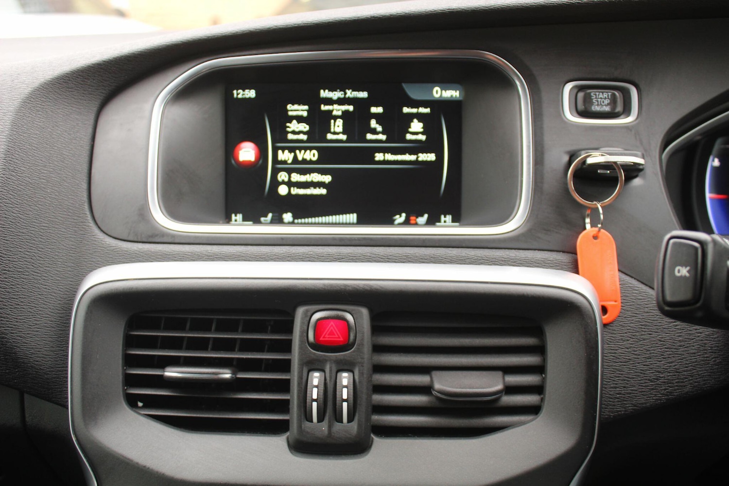 Used Volvo V40 2016 for sale - 76701597: Photo 45