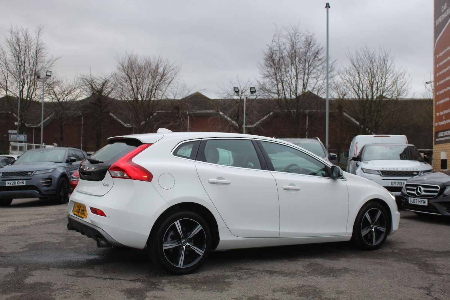 Used Volvo V40 2016 for sale - 76701597: Photo 52