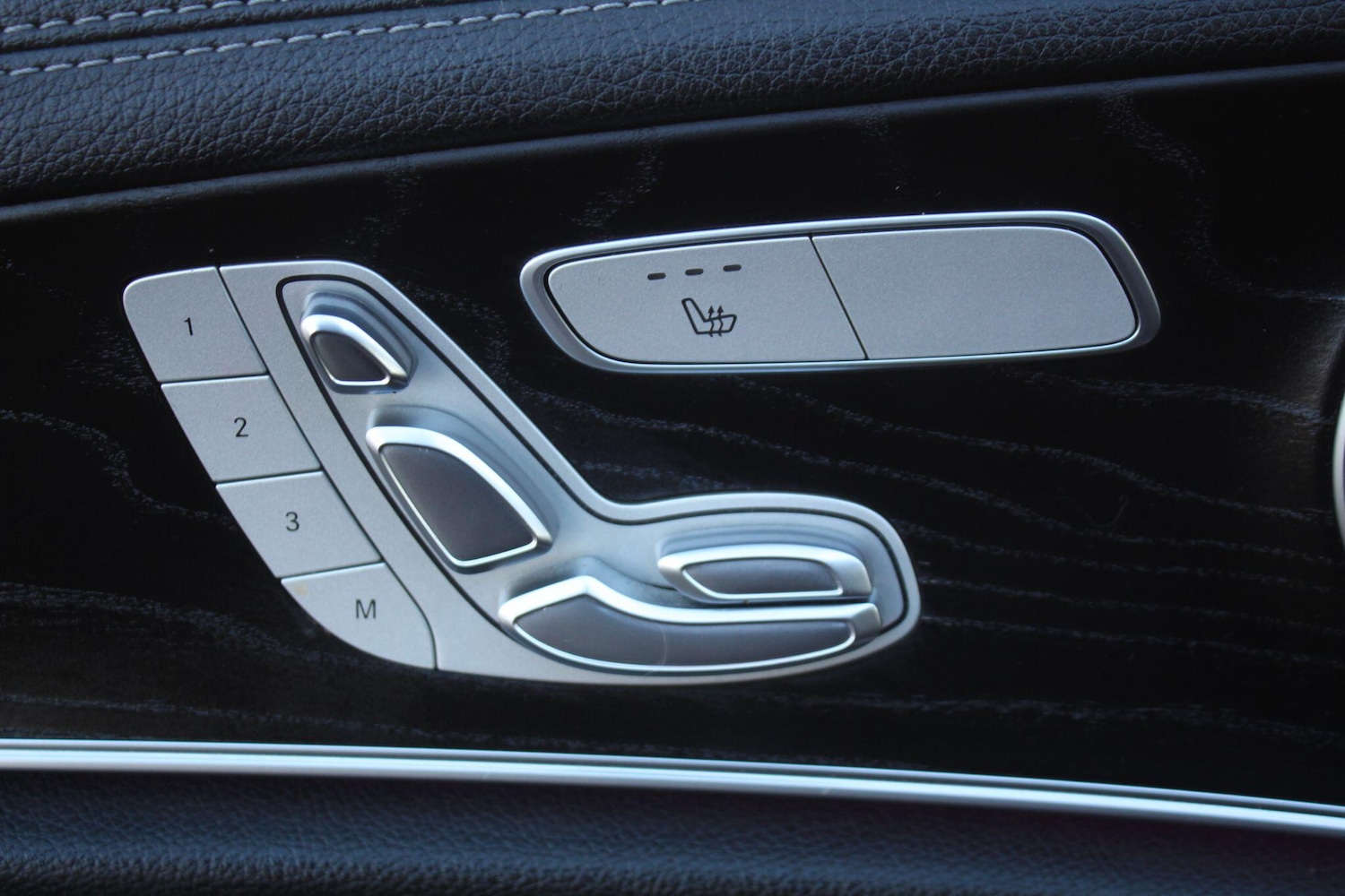 Used Mercedes-Benz E Class 2019 for sale - 76993165: Photo 30