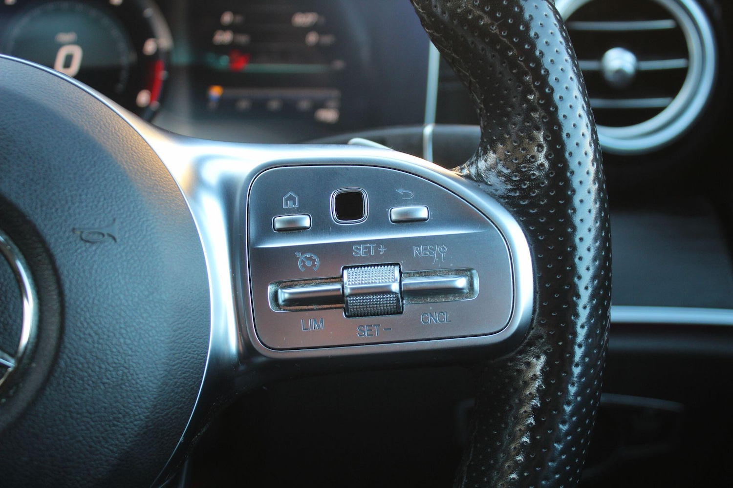 Used Mercedes-Benz E Class 2019 for sale - 76993165: Photo 32