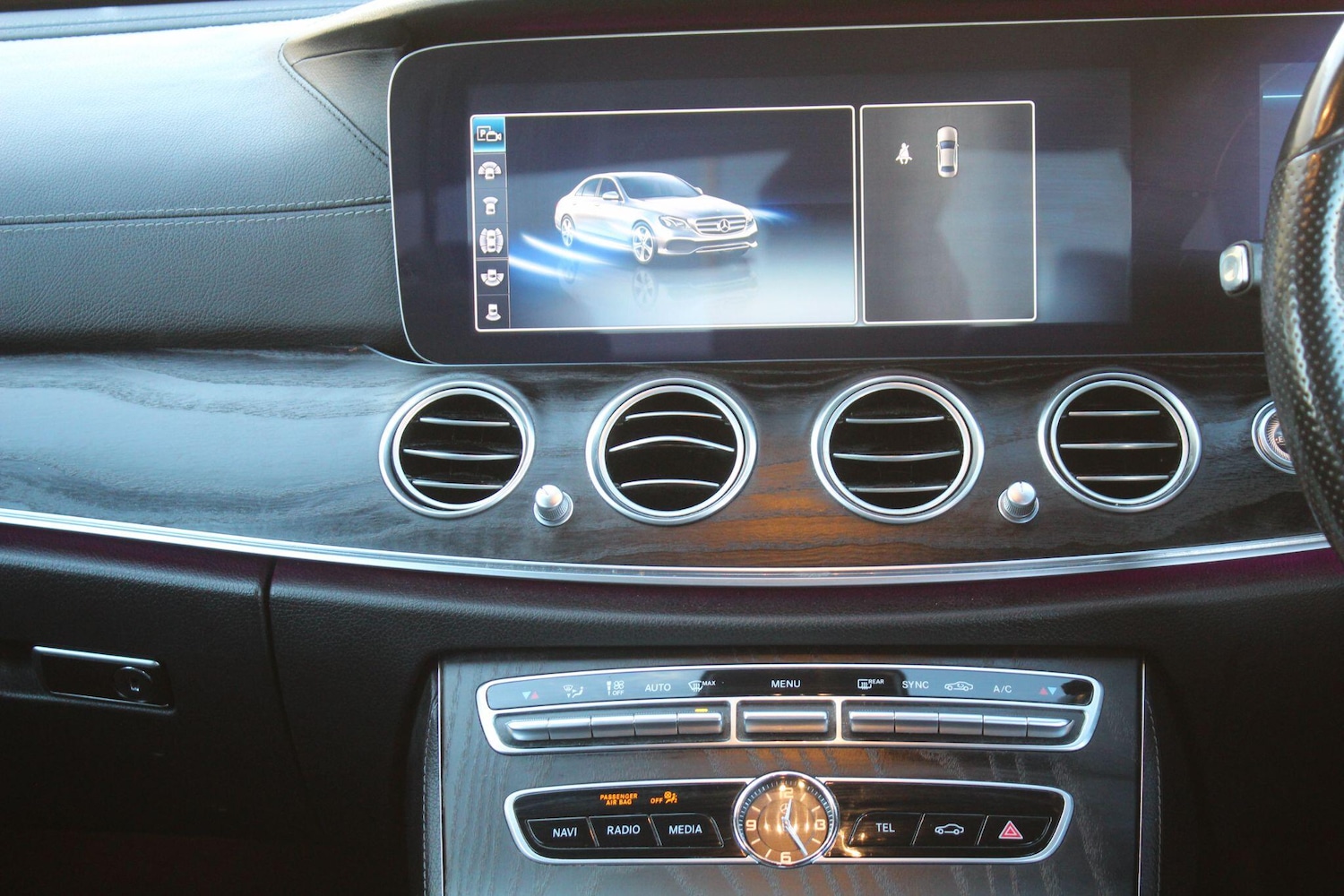 Used Mercedes-Benz E Class 2019 for sale - 76993165: Photo 35