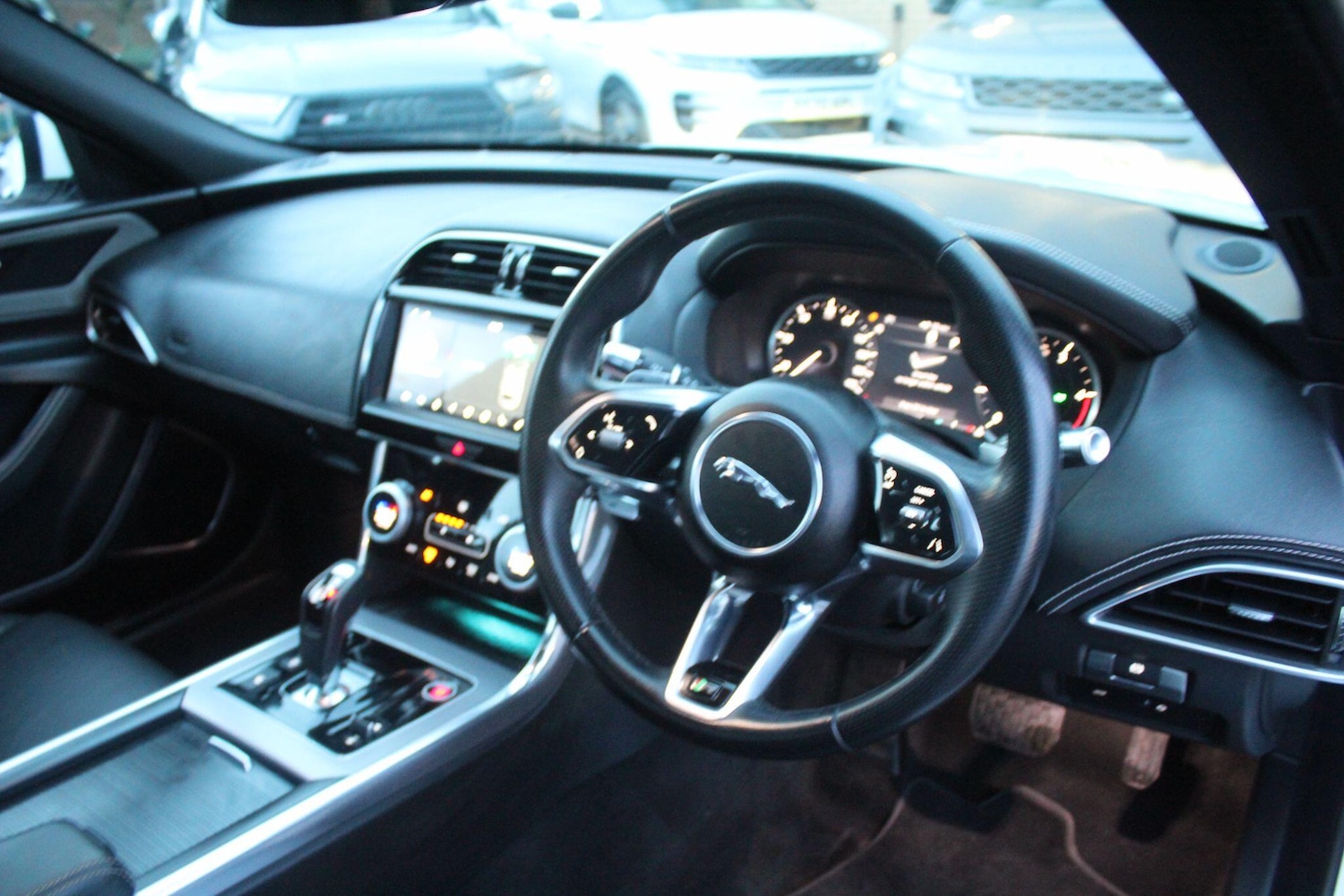 Used Jaguar XE 2019 for sale - 77054084: Photo 28