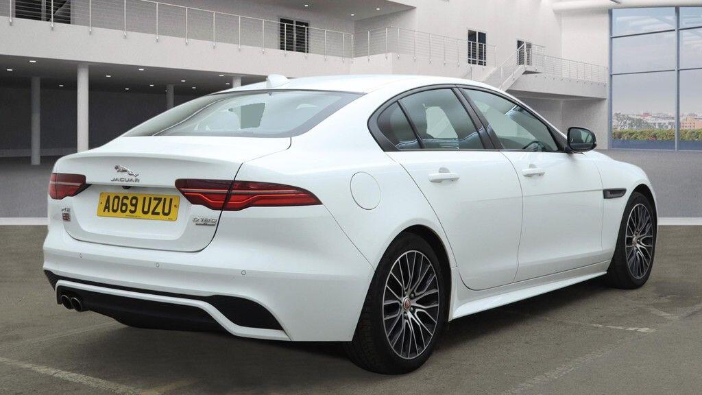 Used Jaguar XE 2019 for sale - 77054084: Photo 4