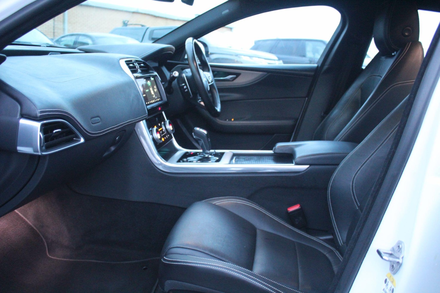 Used Jaguar XE 2019 for sale - 77054084: Photo 46