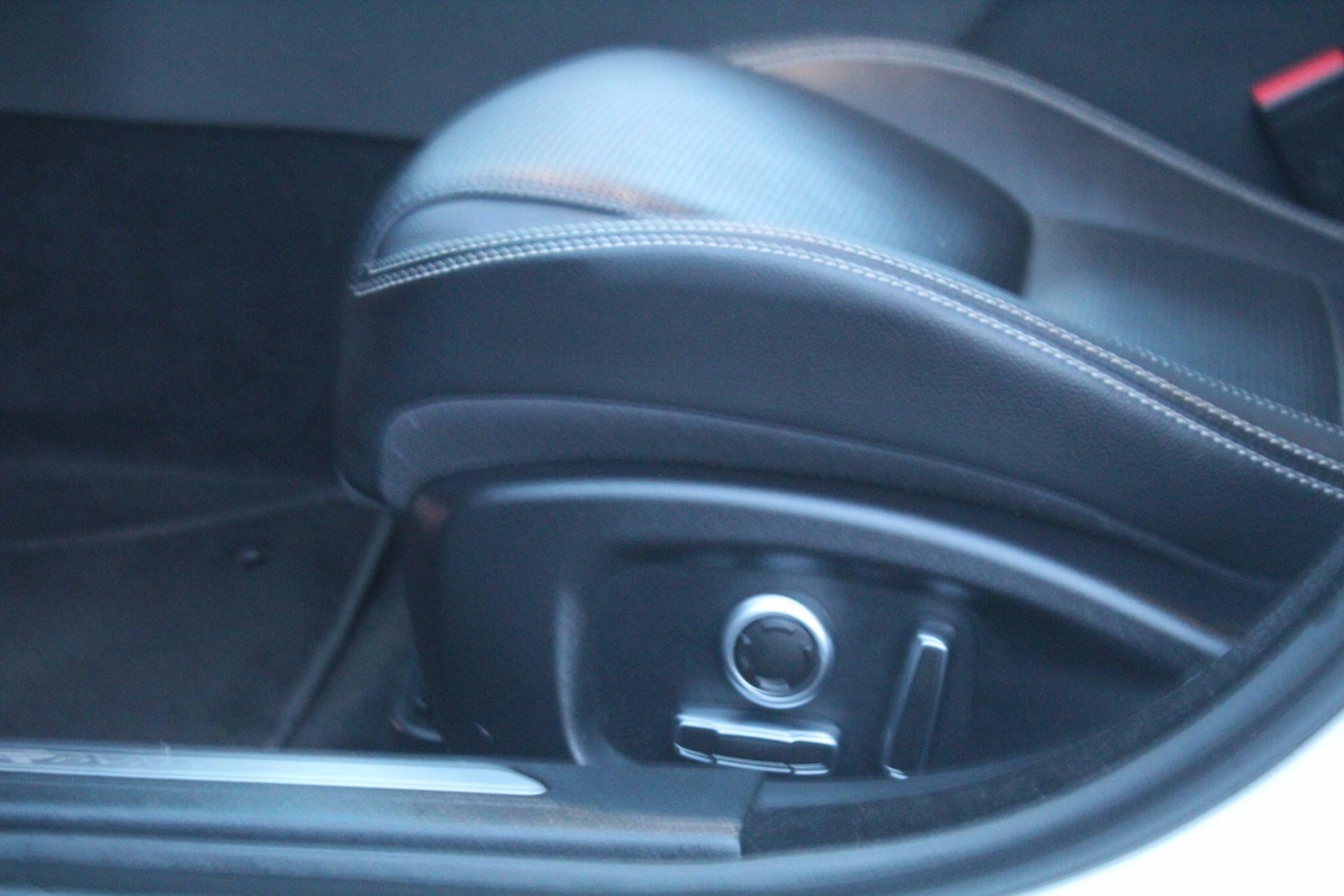 Used Jaguar XE 2019 for sale - 77054084: Photo 47