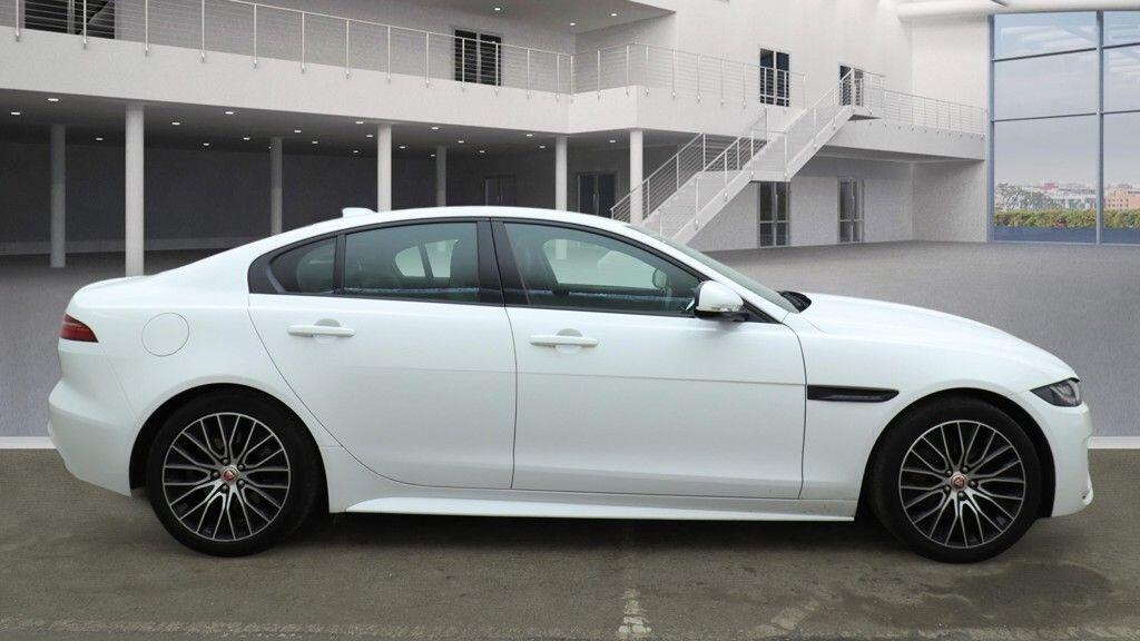Used Jaguar XE 2019 for sale - 77054084: Photo 5