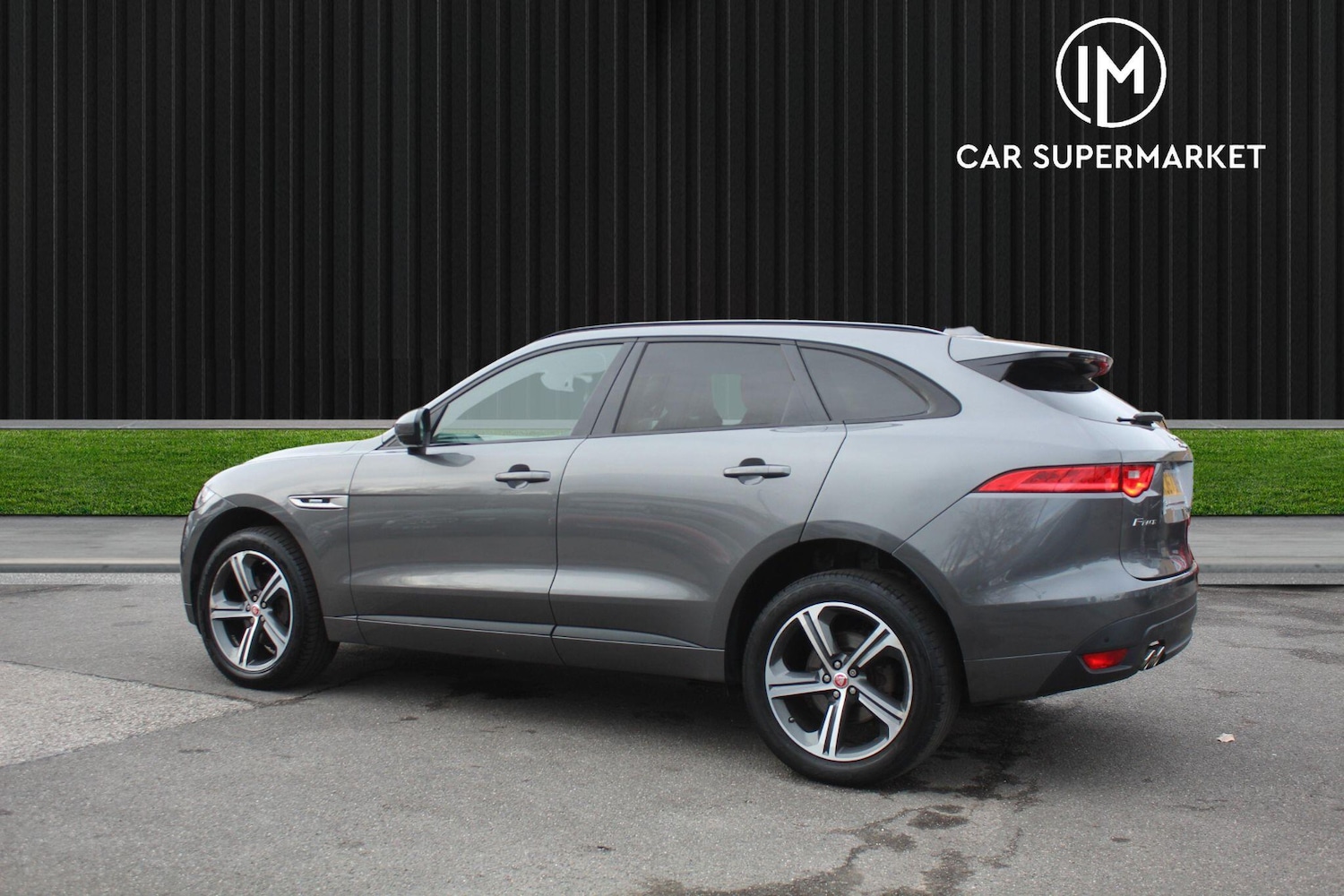 Used Jaguar F-Pace 2018 for sale - 77015527: Photo 4
