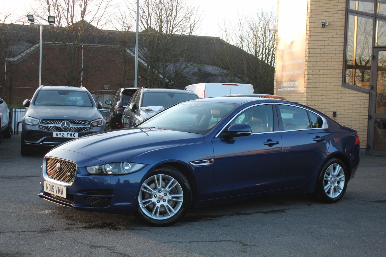 Used Jaguar XE 2015 for sale - 77081875: Photo 5