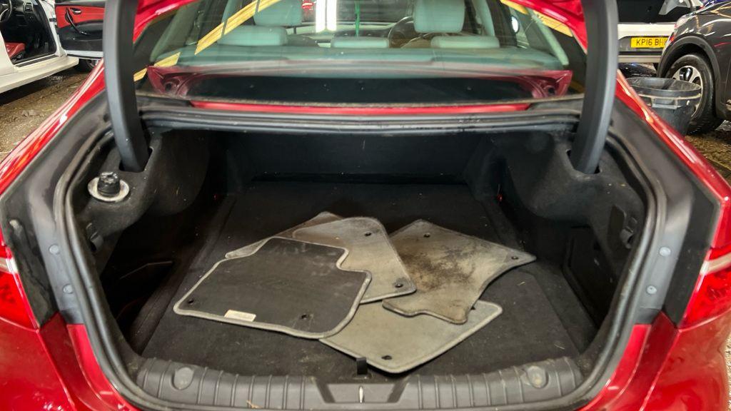 Used Jaguar XF 2017 for sale - 76562479: Photo 5