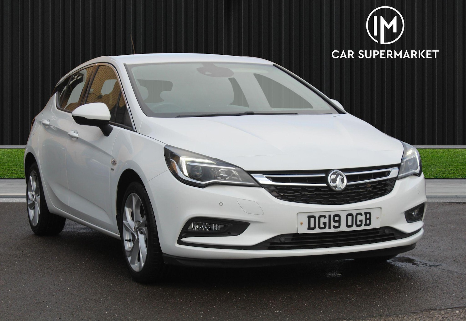 Used Vauxhall Astra 2019 for sale - 77400853: Photo 2
