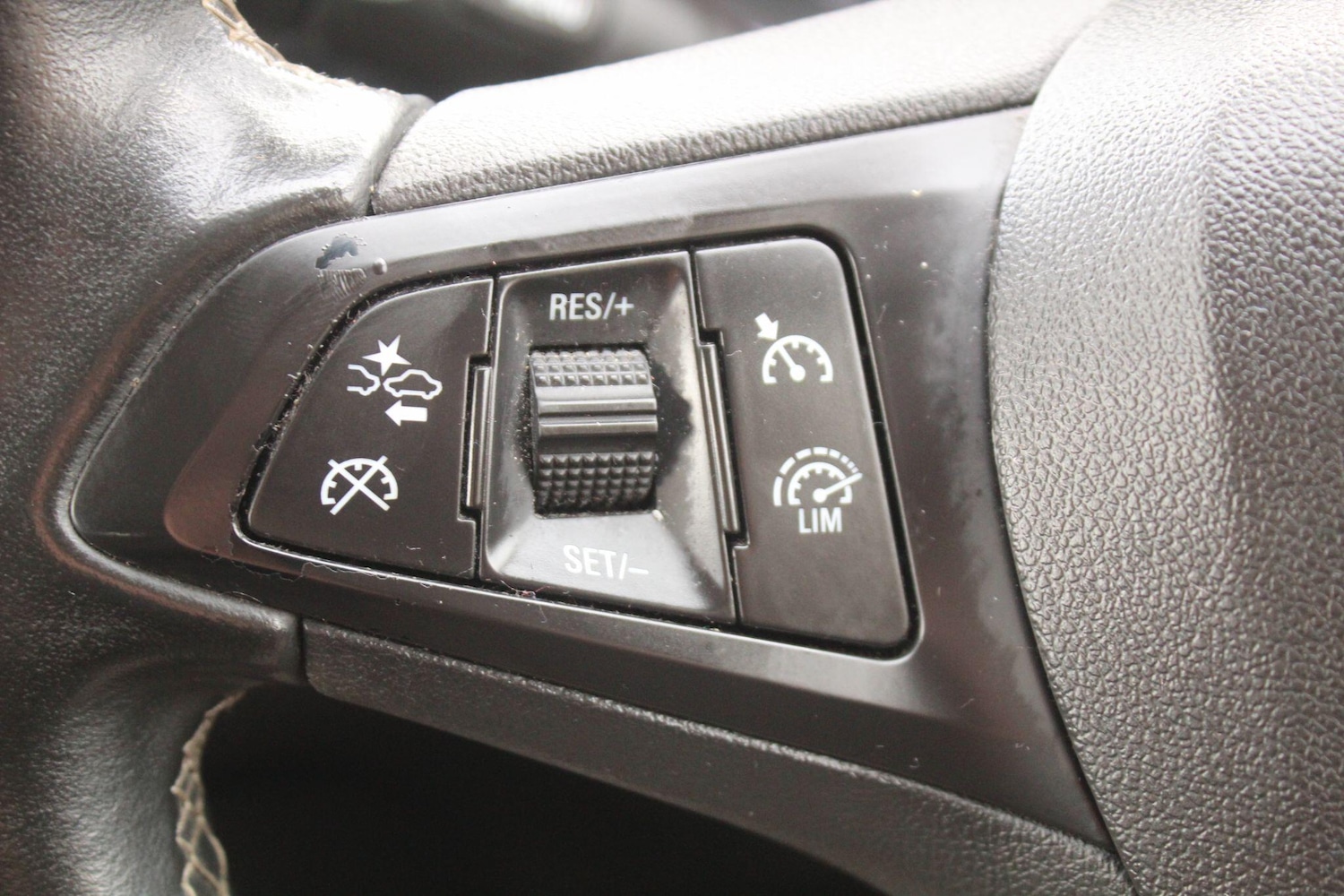 Used Vauxhall Astra 2019 for sale - 77400853: Photo 28