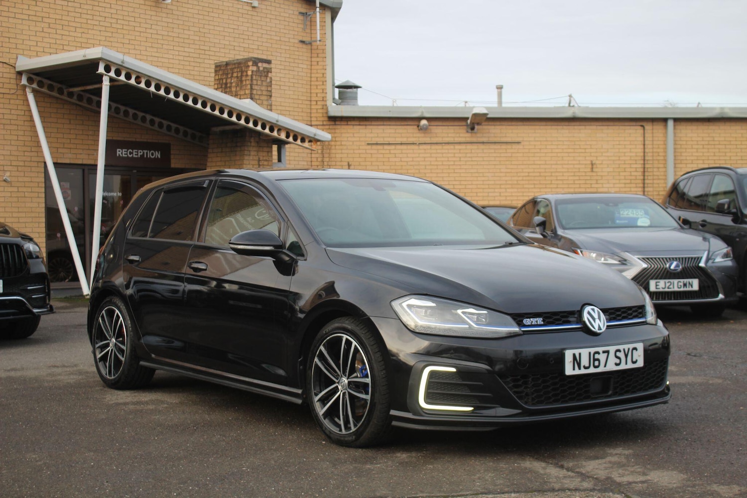 Used Volkswagen Golf 2017 for sale - 76866453: Photo 1