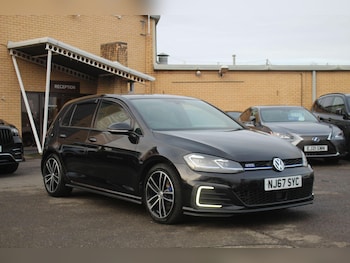 Used Volkswagen Golf 2017 for sale - 76866453: Photo