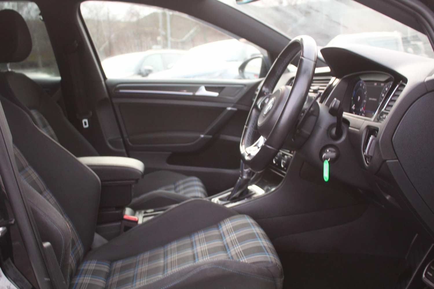 Used Volkswagen Golf 2017 for sale - 76866453: Photo 27