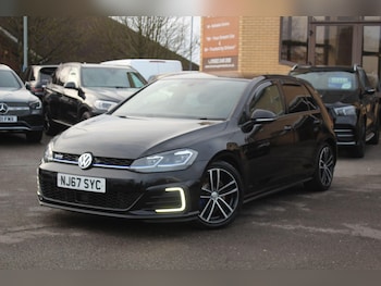 Used Volkswagen Golf 2017 for sale - 76866453: Photo