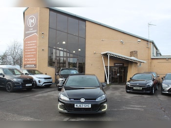 Used Volkswagen Golf 2017 for sale - 76866453: Photo