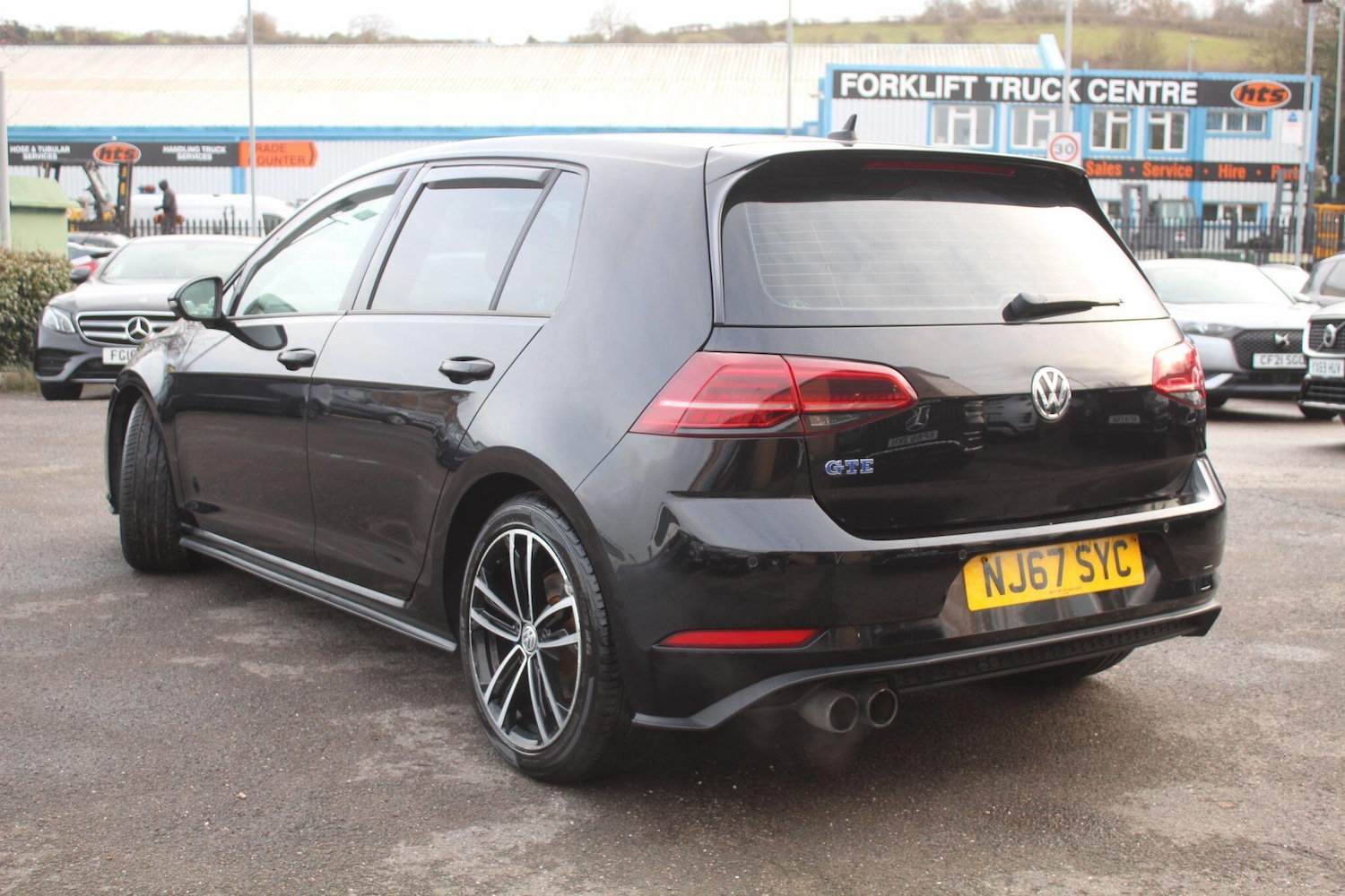 Used Volkswagen Golf 2017 for sale - 76866453: Photo 5