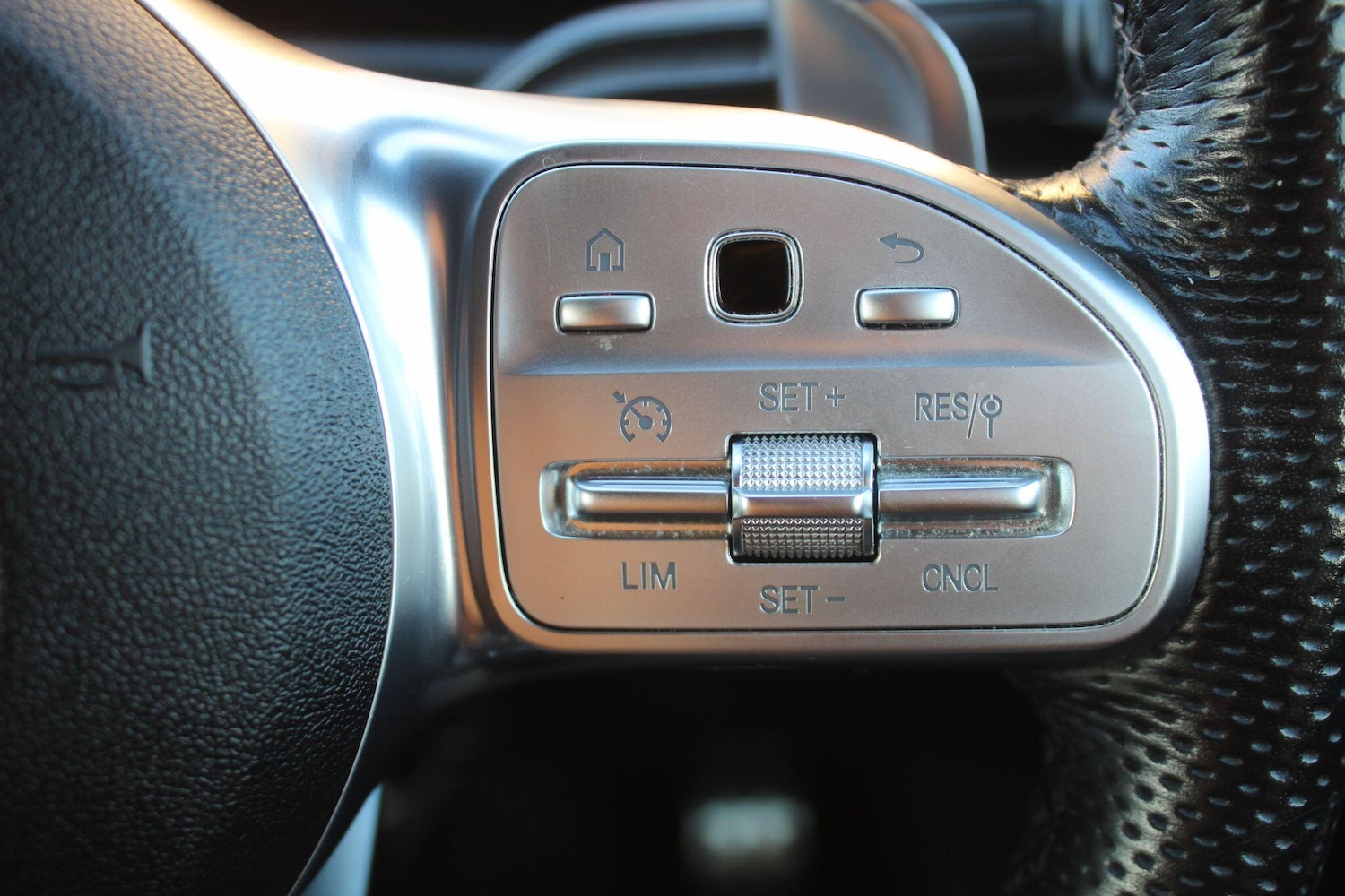 Used Mercedes-Benz A-Class 2019 for sale - 76658380: Photo 26