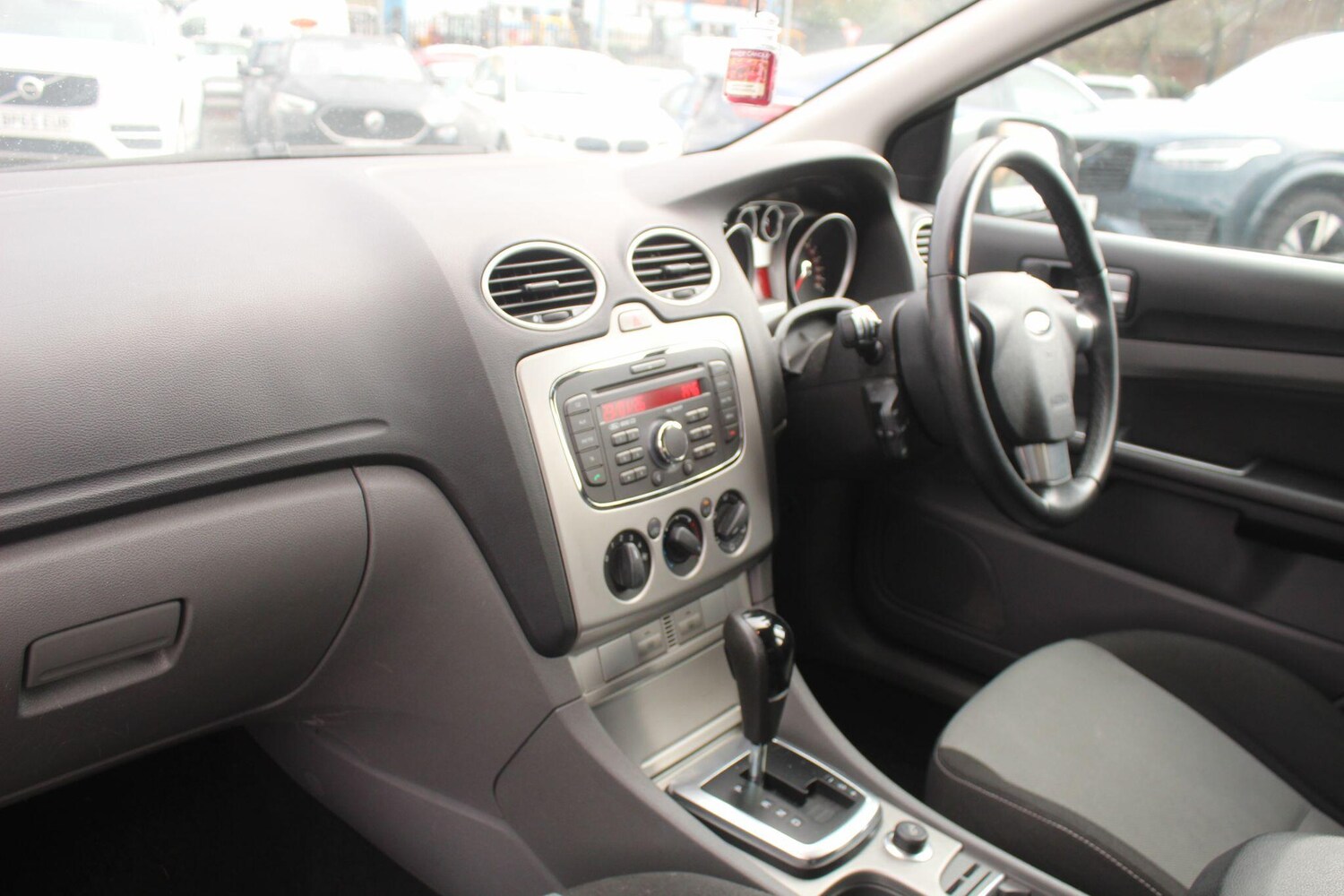 Used Ford Focus 2010 for sale - 77574649: Photo 27