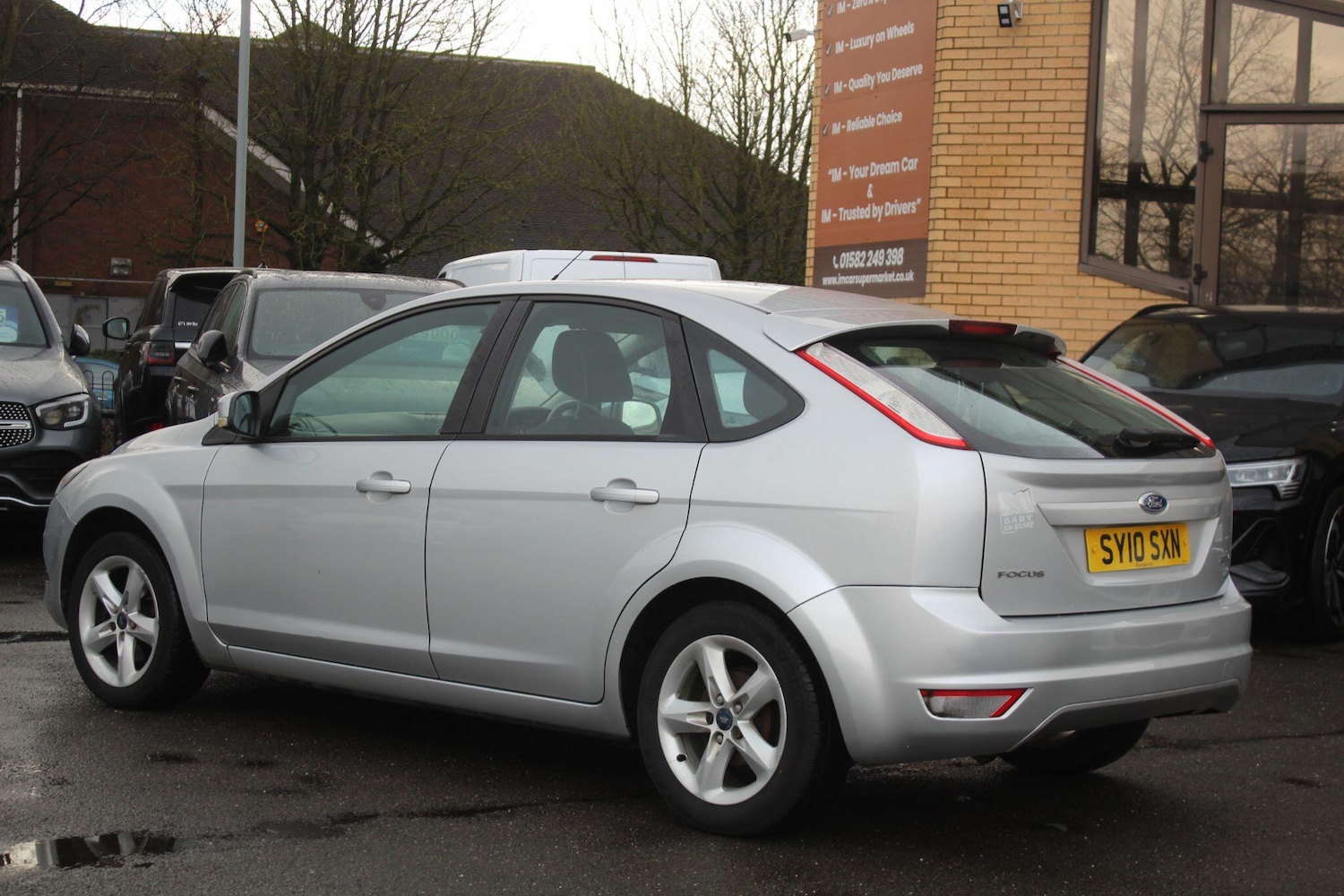 Used Ford Focus 2010 for sale - 77574649: Photo 4
