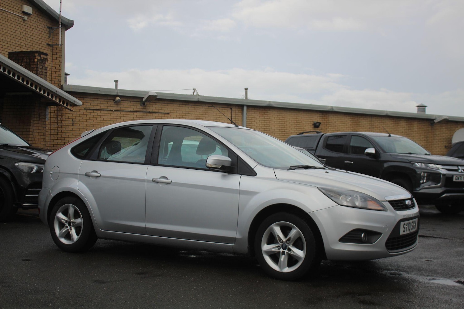 Used Ford Focus 2010 for sale - 77574649: Photo 5