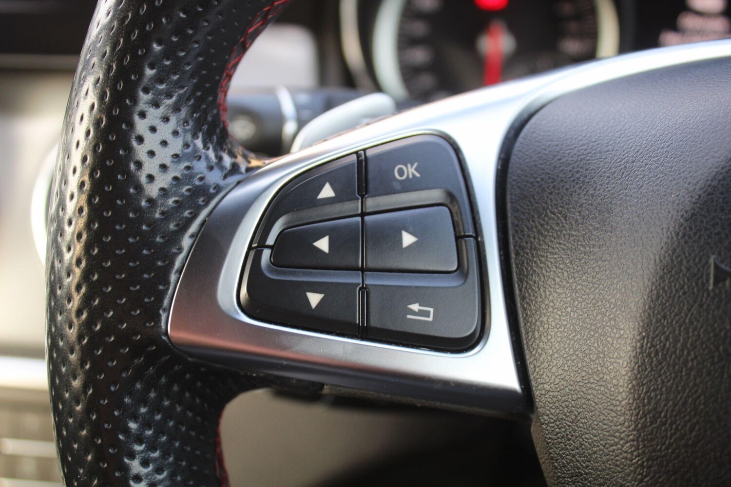 Used Mercedes-Benz GLA 2017 for sale - 76645400: Photo 29