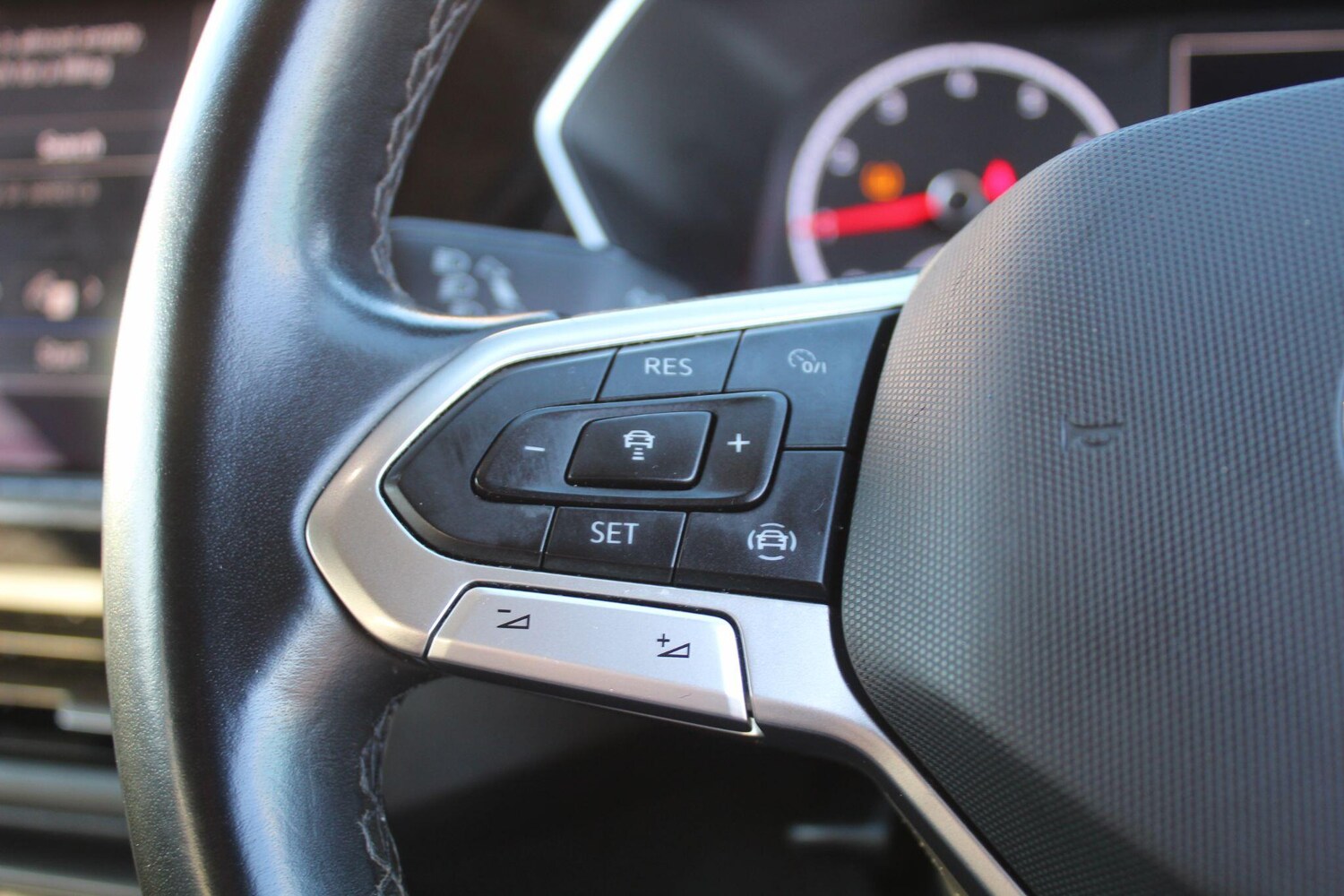 Used Volkswagen T-Cross 2022 for sale - 76913074: Photo 34