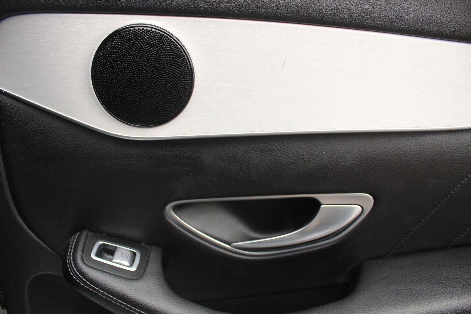 Used Mercedes-Benz GLC for sale - 77575318: Photo 13