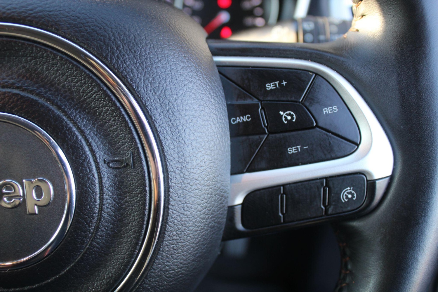 Used Jeep Compass 2018 for sale - 76632952: Photo 40